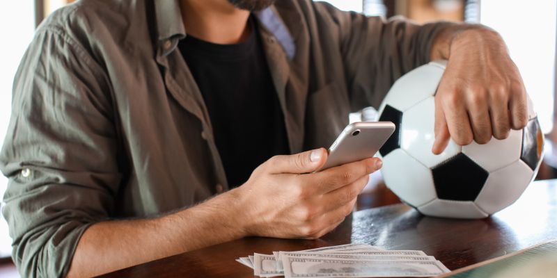 Tổng hợp những mẹo cược bóng đá hiệu quả nhất 3 Tham khảo tình hình chấn tương và đội hình của hai đội bóng